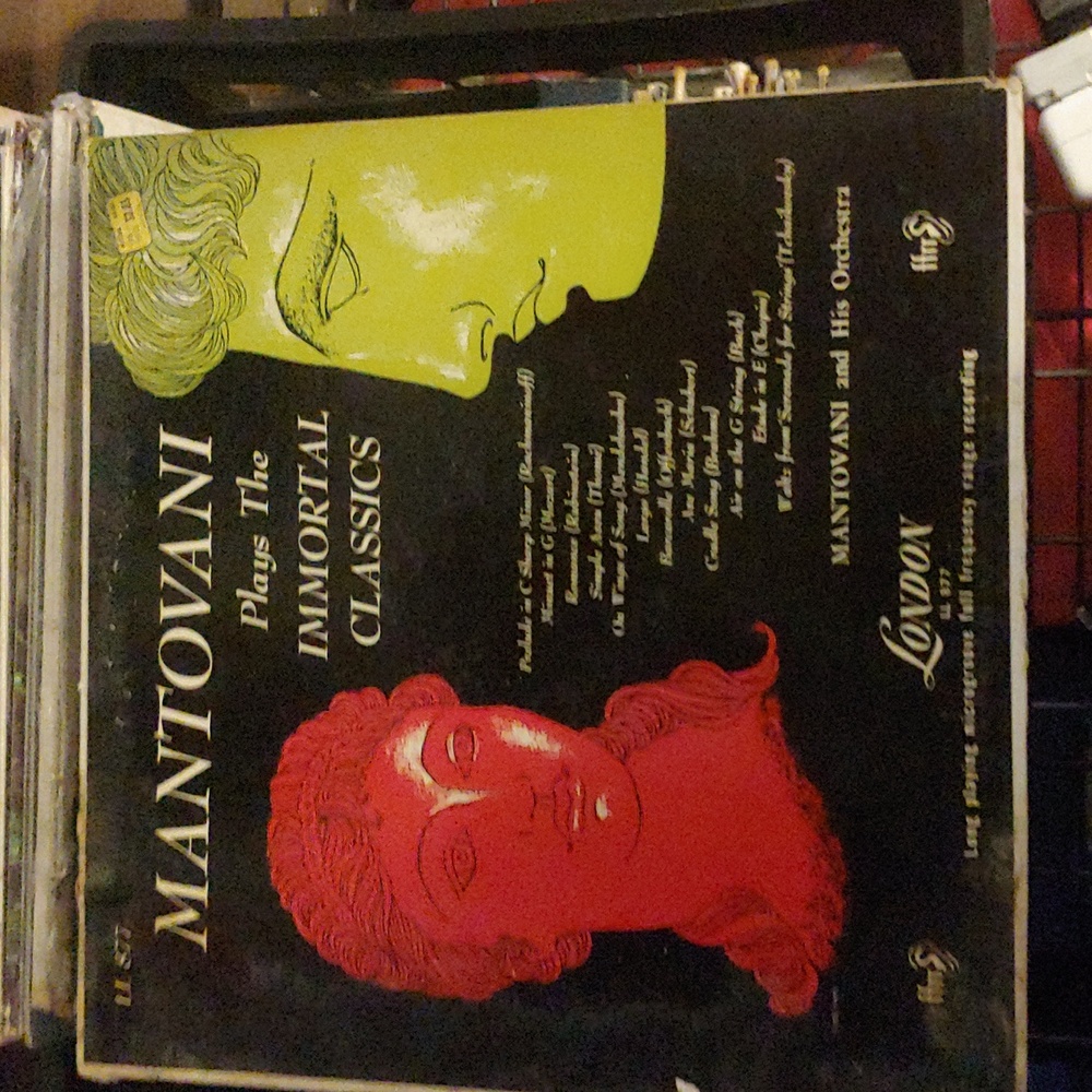 Mentovi plays Immortal classics